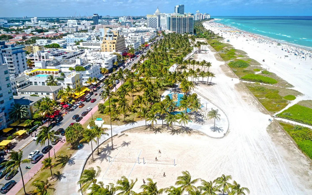 Miami City Tour & Biscayne Bay Boat Tour Image 5