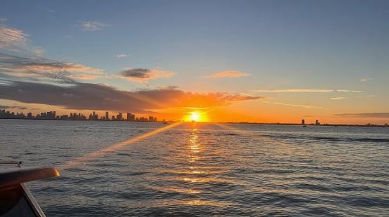 Miami Private Boat Tour | Sunset, Snorkeling & Dolphin Spotting