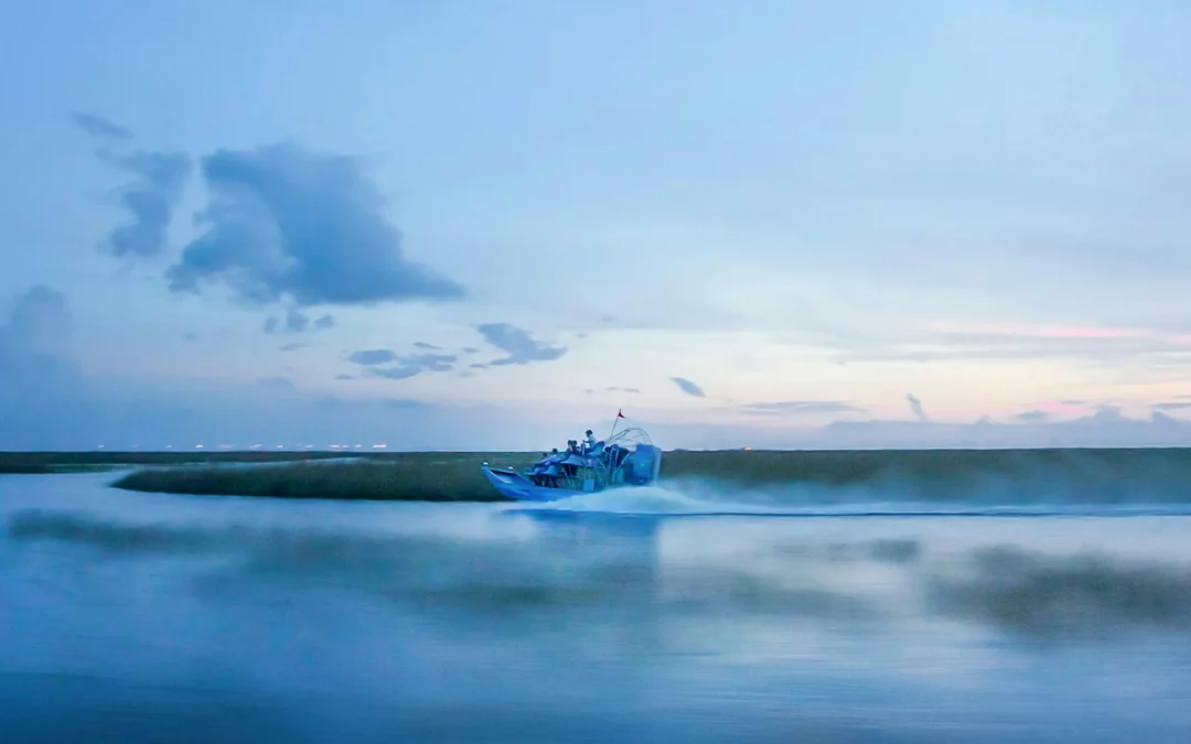 Miami: Sawgrass Recreation Park Airboat Tour at Night Image 5