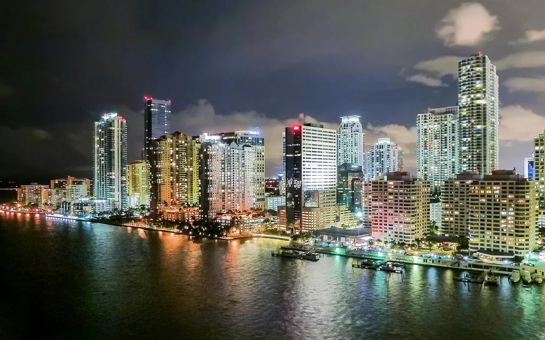 Miami Skyline Cruise of Millionaires’ Homes and Biscayne Bay Image 12