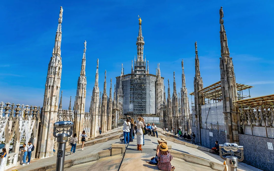 Milan Cathedral and Terraces Skip-the-Line Guided Tour Image 5