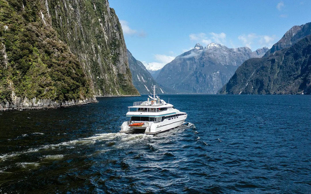 Milford Sound Cruise Image 12