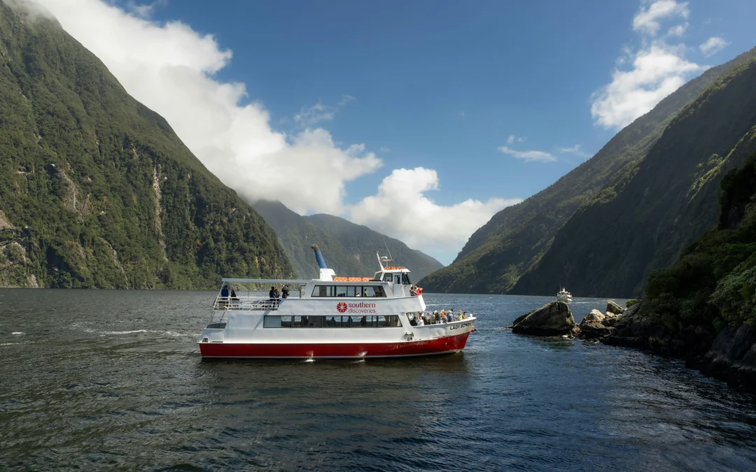 Milford Sound Extended Scenic Cruise by Southern Discoveries Image 1