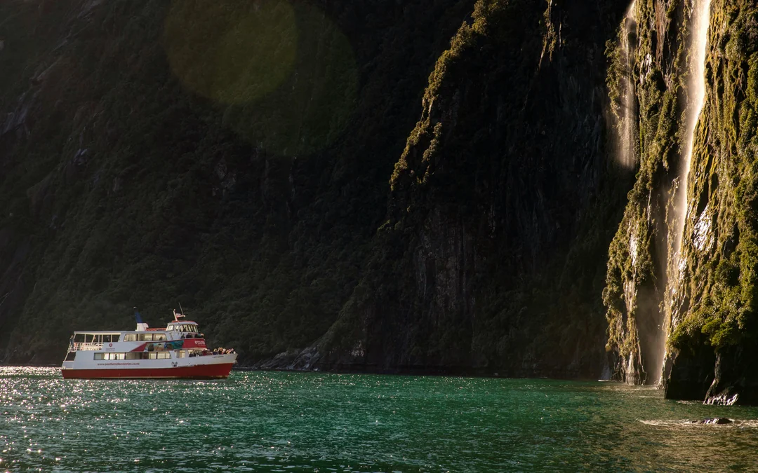 Milford Sound Extended Scenic Cruise by Southern Discoveries Image 3