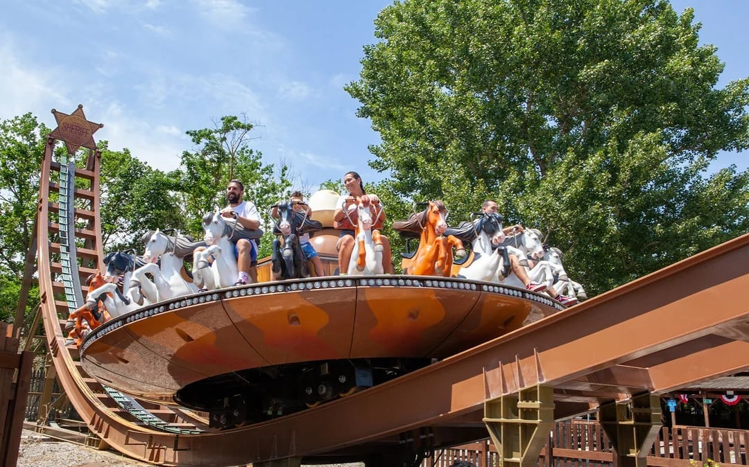 Mirabilandia Theme Park + Mirabeach Water Park Tickets Image 9