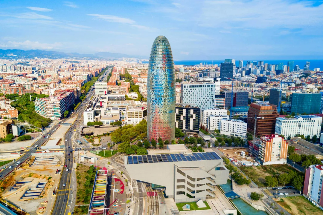 Mirador Torre Glòries Entry Tickets with Immersive Sculpture Experience  Image 5