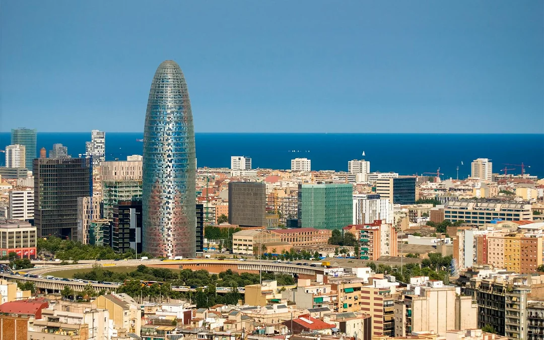 Mirador Torre Glòries Entry Tickets with Immersive Sculpture Experience Image 10