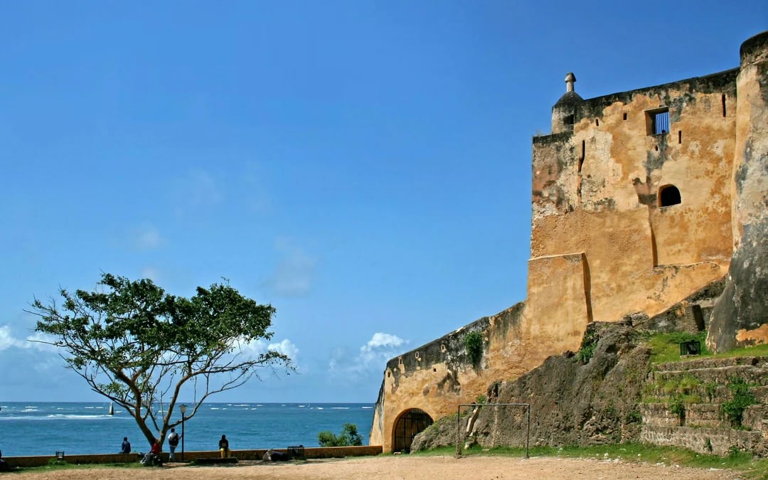 Mombasa: City Sightseeing Guided Walking Tour With A Tuk Tuk Ride Image 2