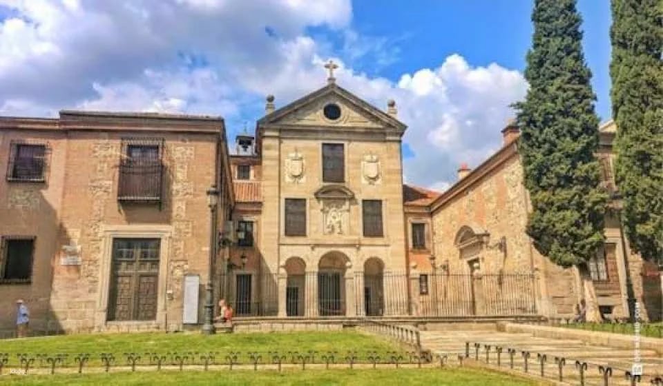 Monasterio de las Descalzas tickets and guided tour