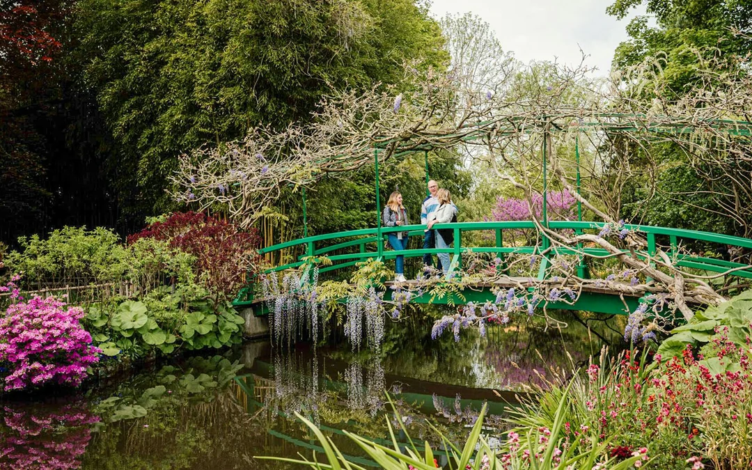 Monet’s House & Gardens Skip-the-Line Entry with Giverny Guided Walking Tour Image 1
