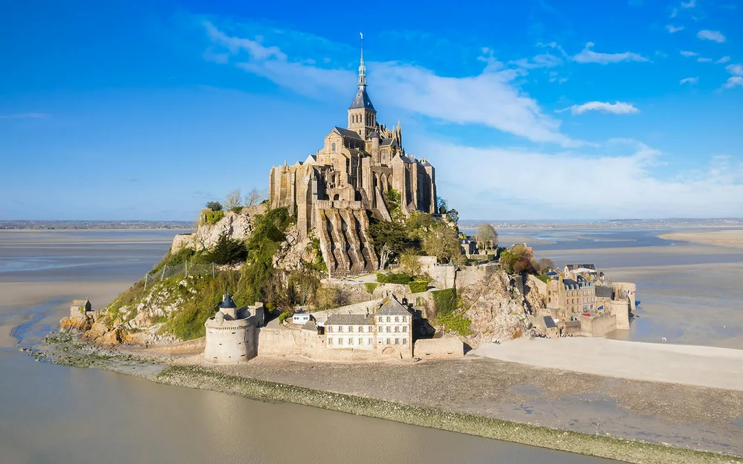 Mont-Saint-Michel Guided Tour of the Island Image 1