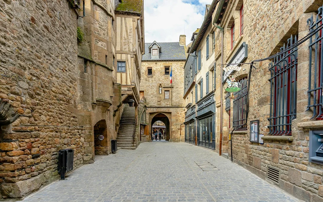 Mont-Saint-Michel Guided Tour of the Island Image 4