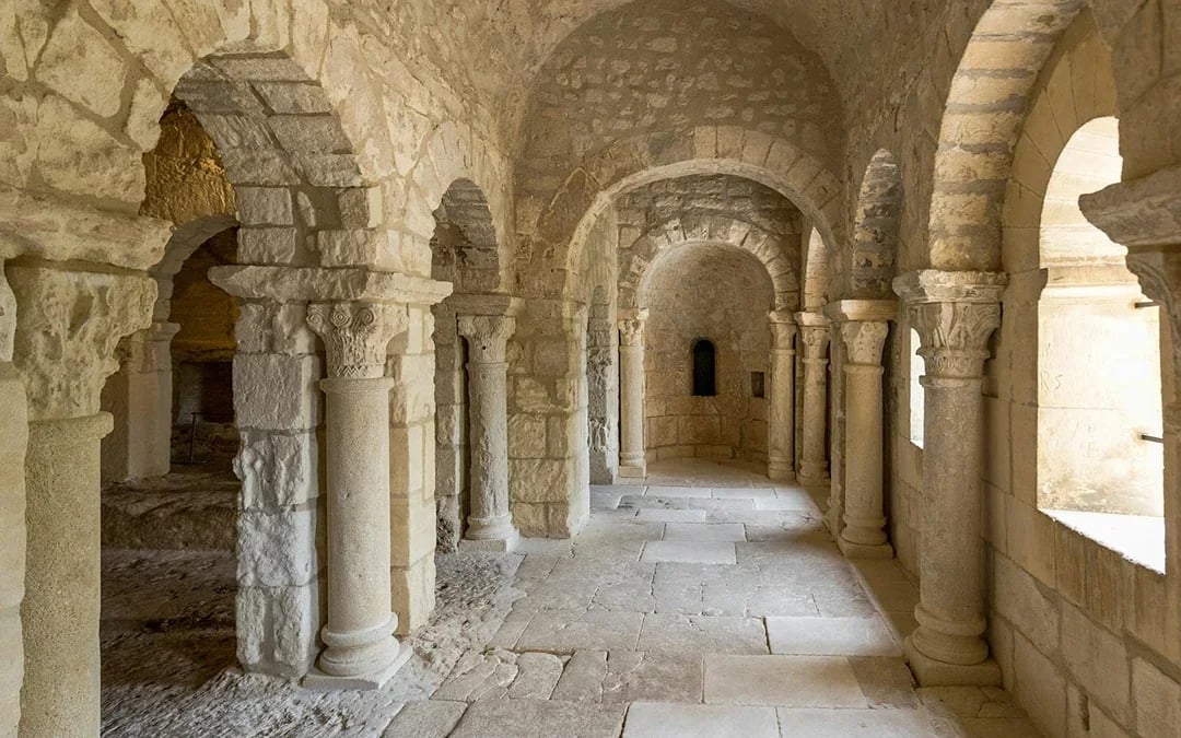 Montmajour Abbey Tickets Image 7
