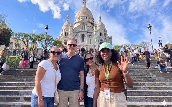 Montmartre Guided Walking Tour with Parisian Craft Beer Tasting Image 5