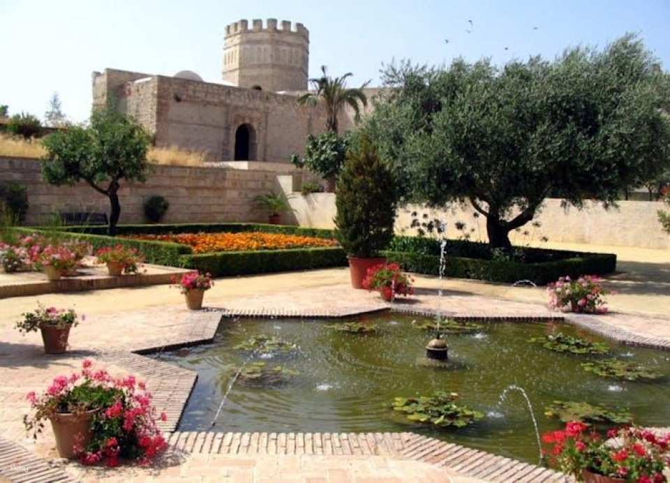 Monumental Jerez walking tour with Mudejar Alcazar and Cathedral tickets