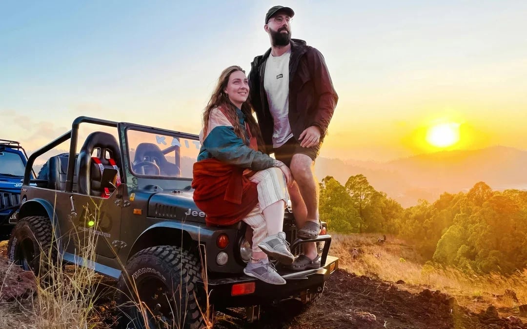 Mount Batur Sunrise Guided Jeep Tour with Black Lava Exploration, Breakfast & Hotel Transfers
Image 1