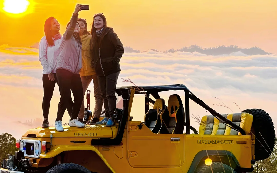 Mount Batur Sunrise Guided Jeep Tour with Black Lava Exploration, Breakfast & Hotel Transfers





































 Image 12