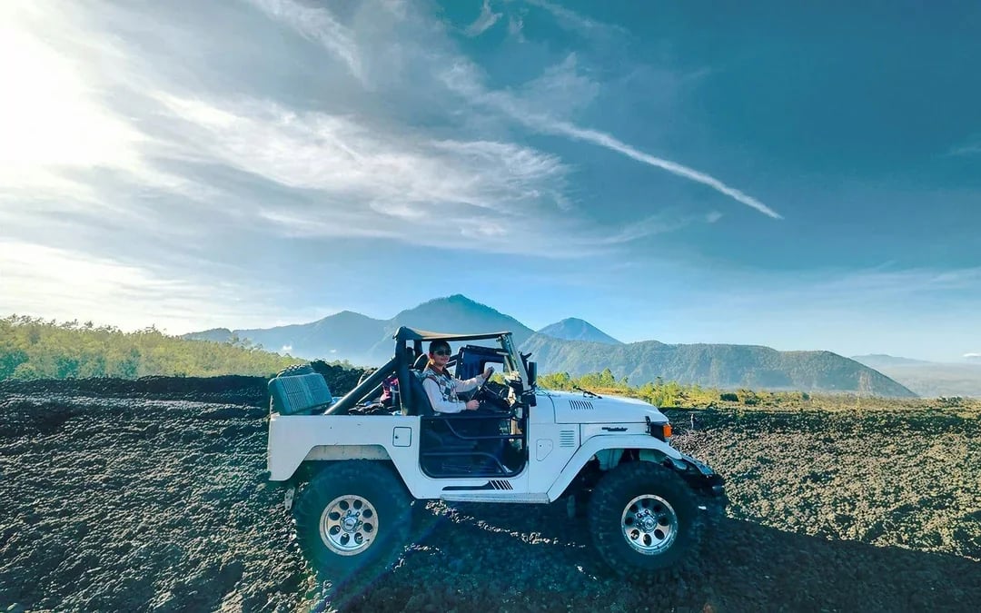 Mount Batur Sunrise Guided Jeep Tour with Black Lava Exploration, Breakfast & Hotel Transfers





































 Image 6