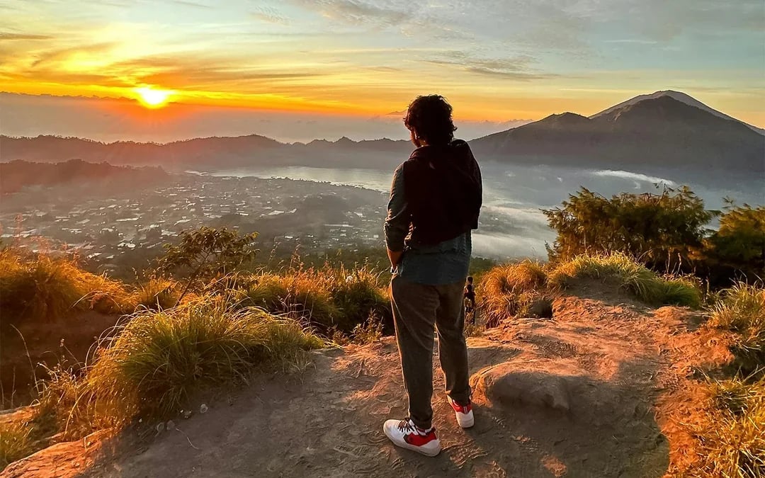 Mount Batur Sunrise Guided Jeep Tour with Black Lava Exploration, Breakfast & Hotel Transfers





































 Image 7