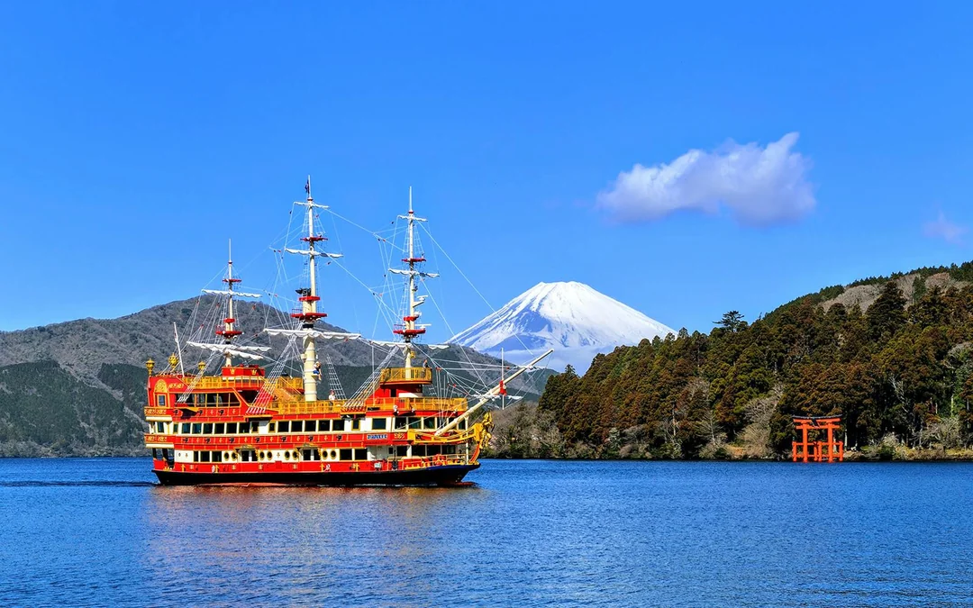 Mount Fuji & Hakone Premium Tour by Bullet Train Image 4