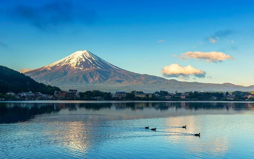 Mount Fuji Guided Day Tour with Kachikachi Ropeway & Matcha-Making Experience Image 12