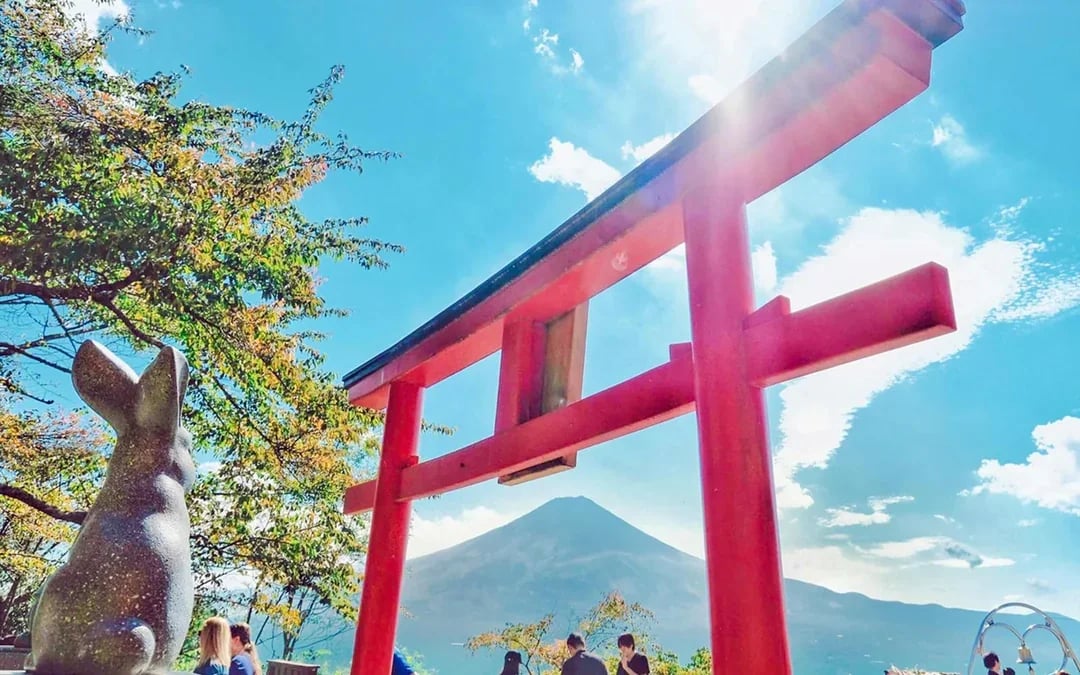 Mount Fuji Guided Day Tour with Kachikachi Ropeway & Matcha-Making Experience Image 4