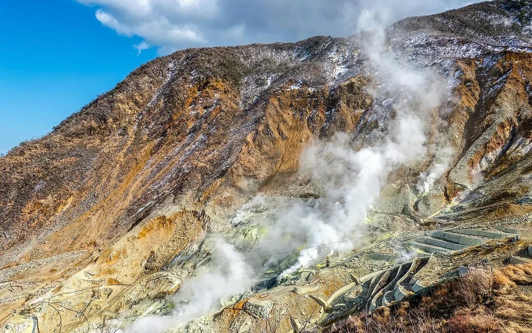 Mount Fuji Tour with Hakone Ropeway, Lake Ashi, Hakone Shrine, & More Image 6