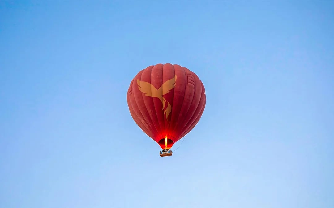 Mountain Sunrise Hot Air Balloon Experience in Ras Al Khaimah with In-Flight Photos, Videos and Round-Trip Hotel Transfers Image 8