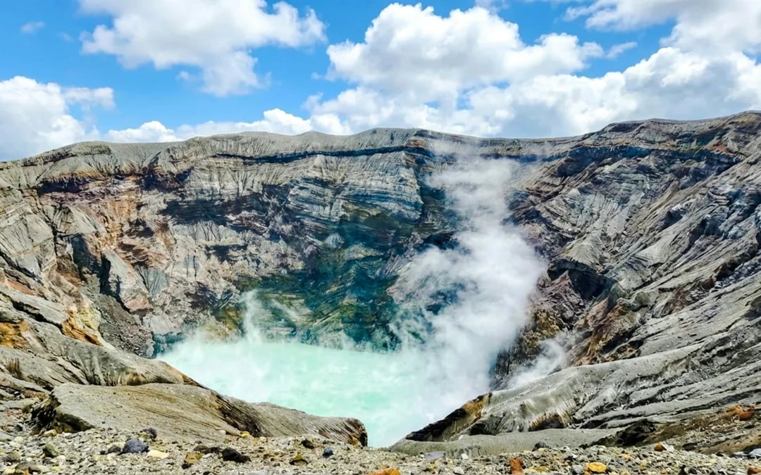 Mt. Aso Crater and Takachiho Gorge Day Tour Image 2