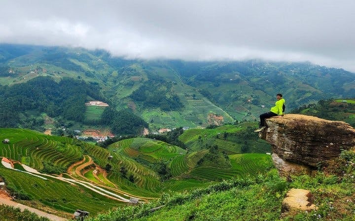 Mu Cang Chai Private Scenic Car Tour with Local Hmong Guide and Traditional Beeswax Painting Experience Image 9