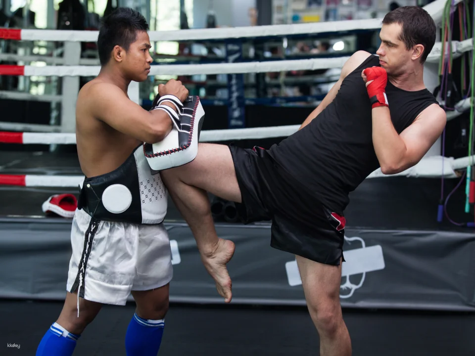 Muay Thai Training by Battle & Conquer Gym | Pattaya