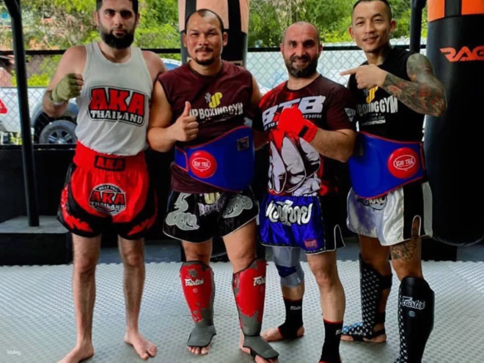 Muay Thai Training by Battle & Conquer Gym | Pattaya