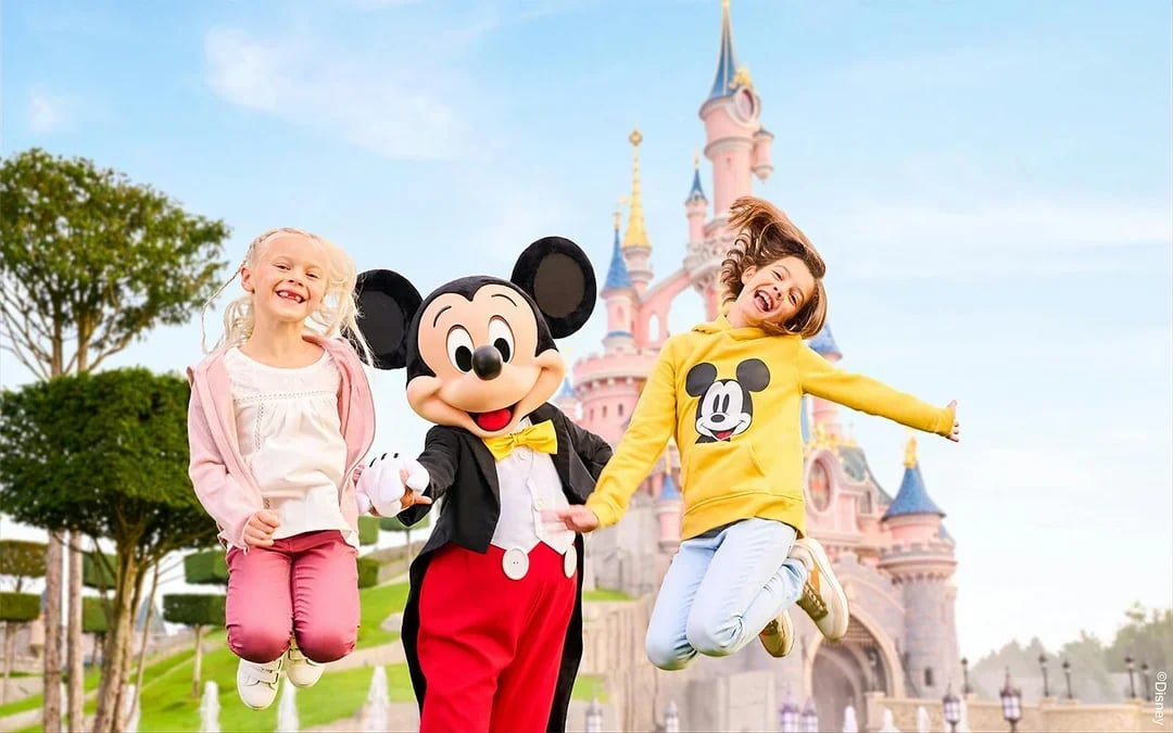 Multi-Day Ticket to Disneyland® Paris Image 1