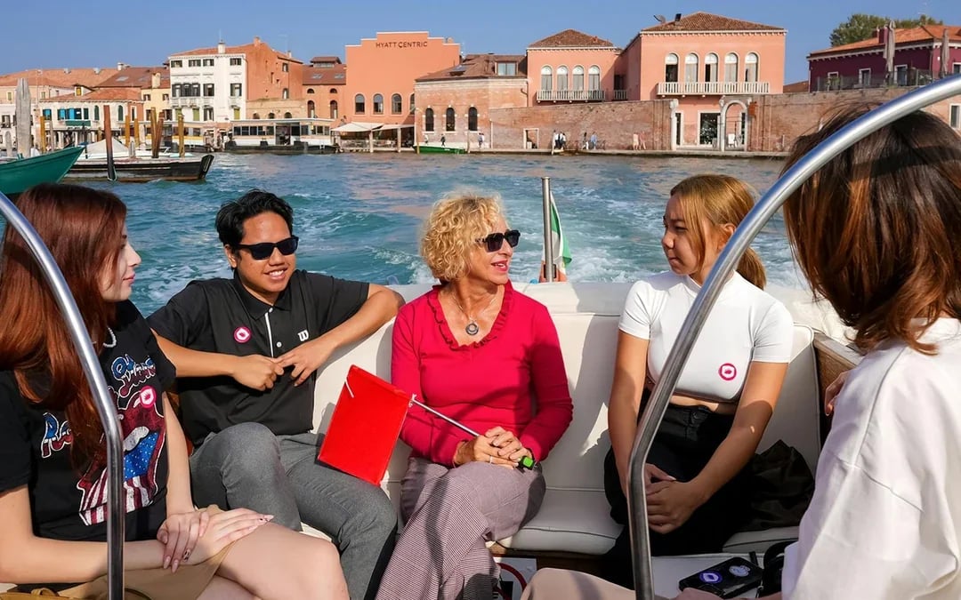 Murano & Burano Islands Private Boat Tour with Glass Blowing Image 6