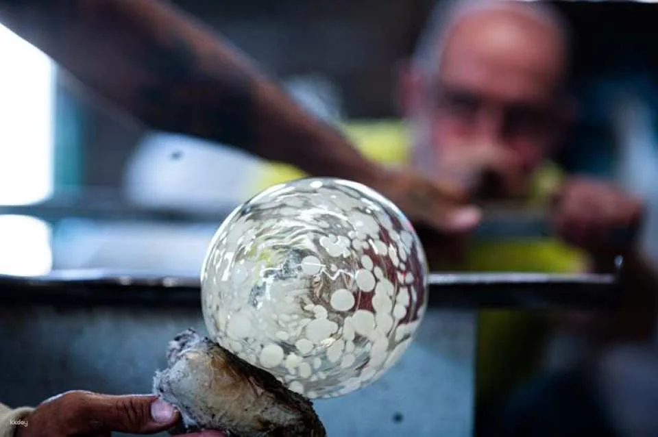 Murano glass and Burano lace experience with prosecco wine