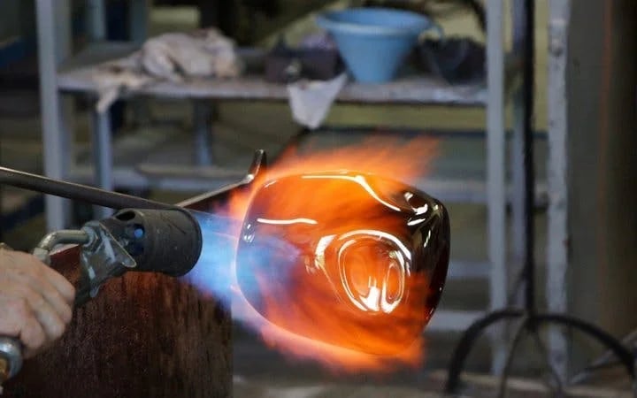 Murano Glass Factory Tour with Round-Trip Water Taxi and Live Glassblowing Demonstration Image 6