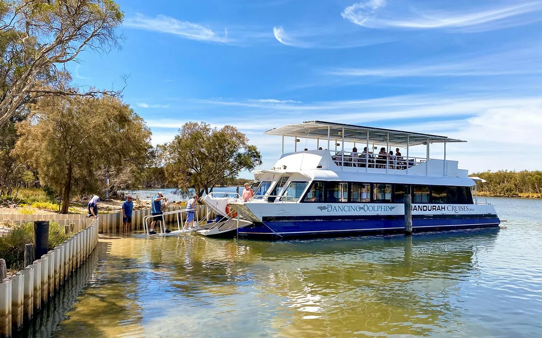 Murray River Lunch Cruise Image 2