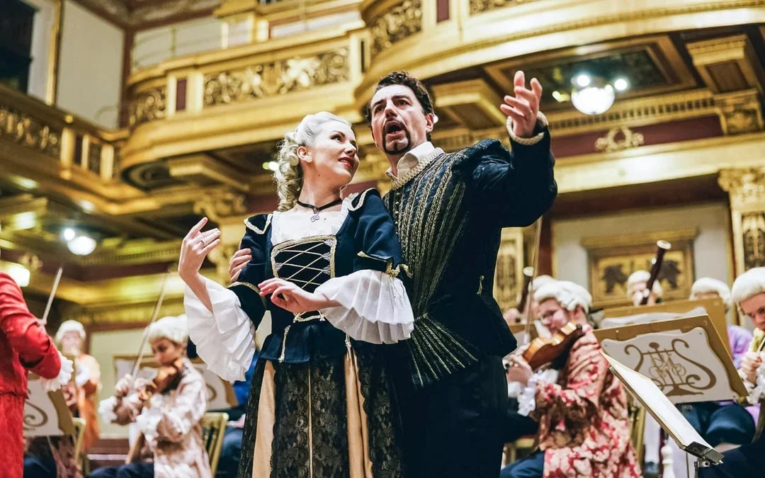 Music Society Vienna: Mozart Concert, Dinner & Carriage Ride at Golden Hall Image 4