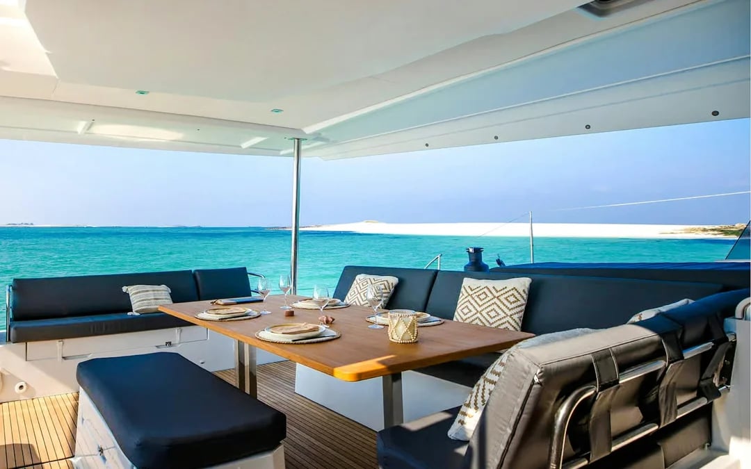 Mykonos: Catamaran Cruise to Rhenia with Meal, Drinks and Hotel Transfers Image 2