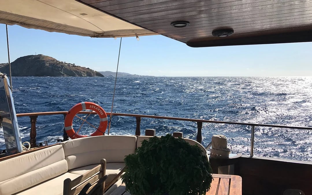 Mykonos: Delos & Rhenia Islands Boat Cruise with BBQ Meal Image 10