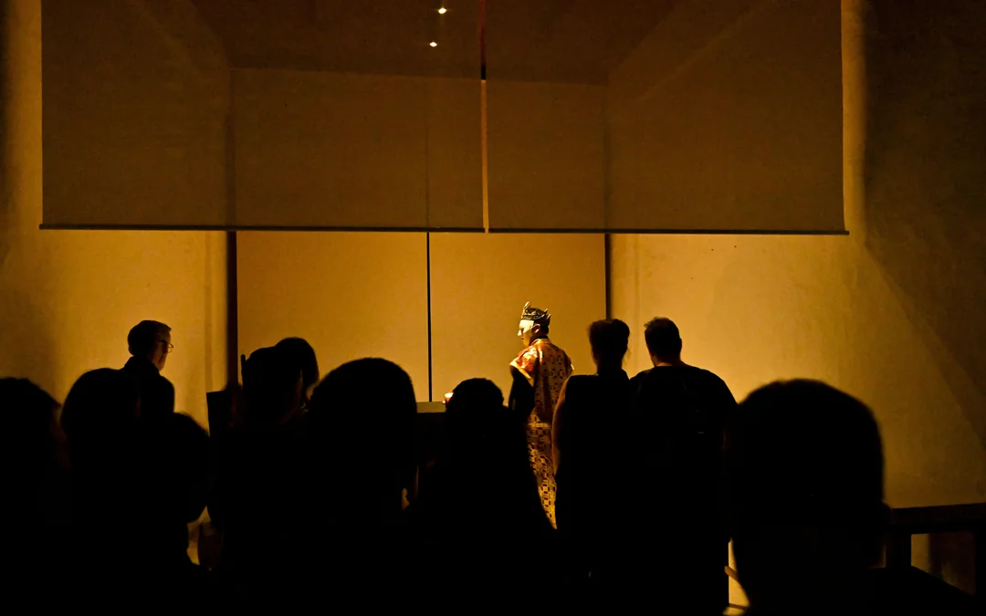 Mystic Night Show: Magic and Comedy in Ho Chi Minh City Image 5