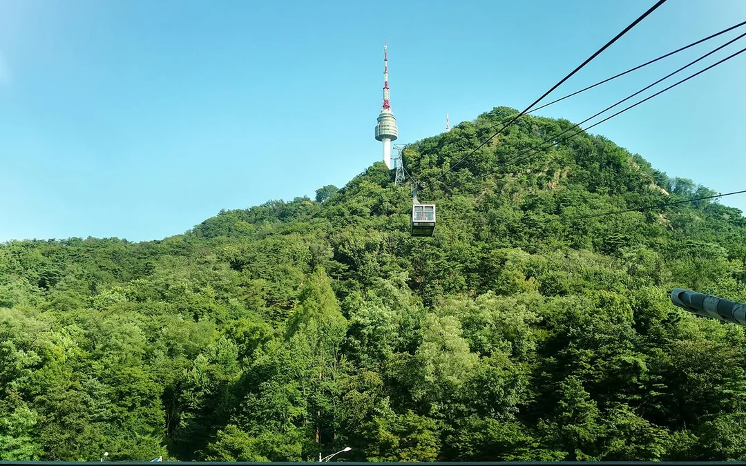 N Seoul Tower Observatory with Namsan Cable Car Round-trip Tickets (Ticket Pick-up before 6 PM: Myeng-dong Rednow) Image 5