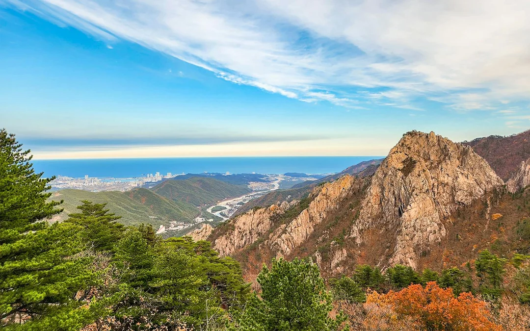 Nami Island & Mount Seorak Day Tour Image 9