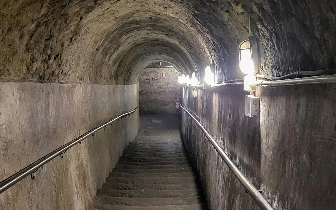 Naples Underground Skip-the-Line Ticket and Guided Tour Image 12