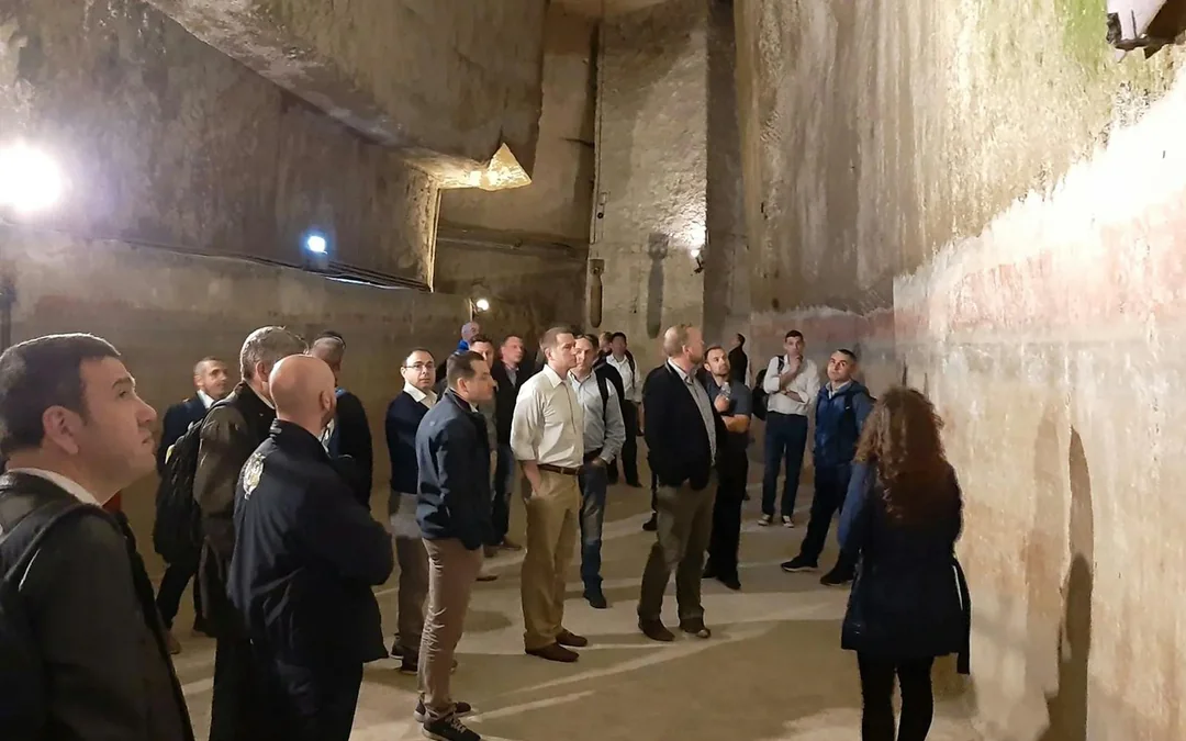 Naples Underground Skip-the-Line Ticket and Guided Tour Image 3