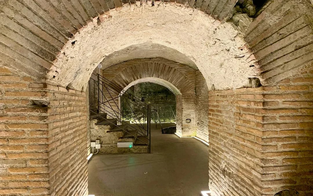 Naples Underground Skip-the-Line Ticket and Guided Tour Image 8