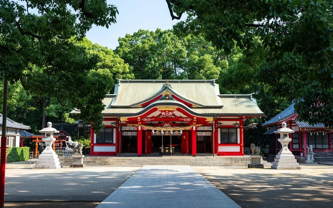 Nara UNESCO World Heritage Sites Private Walking Tour with Expert Local Guide Image 2