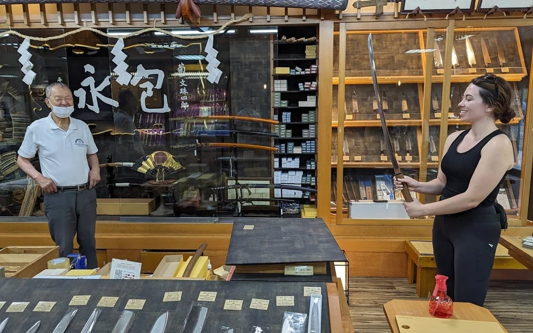 Nara Walking Tour: Todaiji Temple, Gangoji Temple, Deer Park and Tea Ceremony Image 3