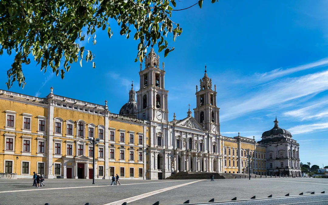 National Palace of Mafra Entry Tickets with Optional Lisbon Card Image 1