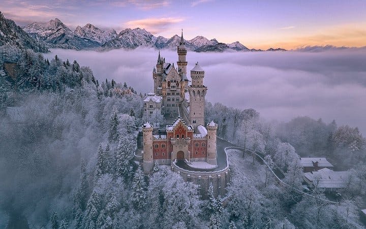 Neuschwanstein castle guided tour with Skip-the-Line Tickets & Bus-Shuttle Image 2
